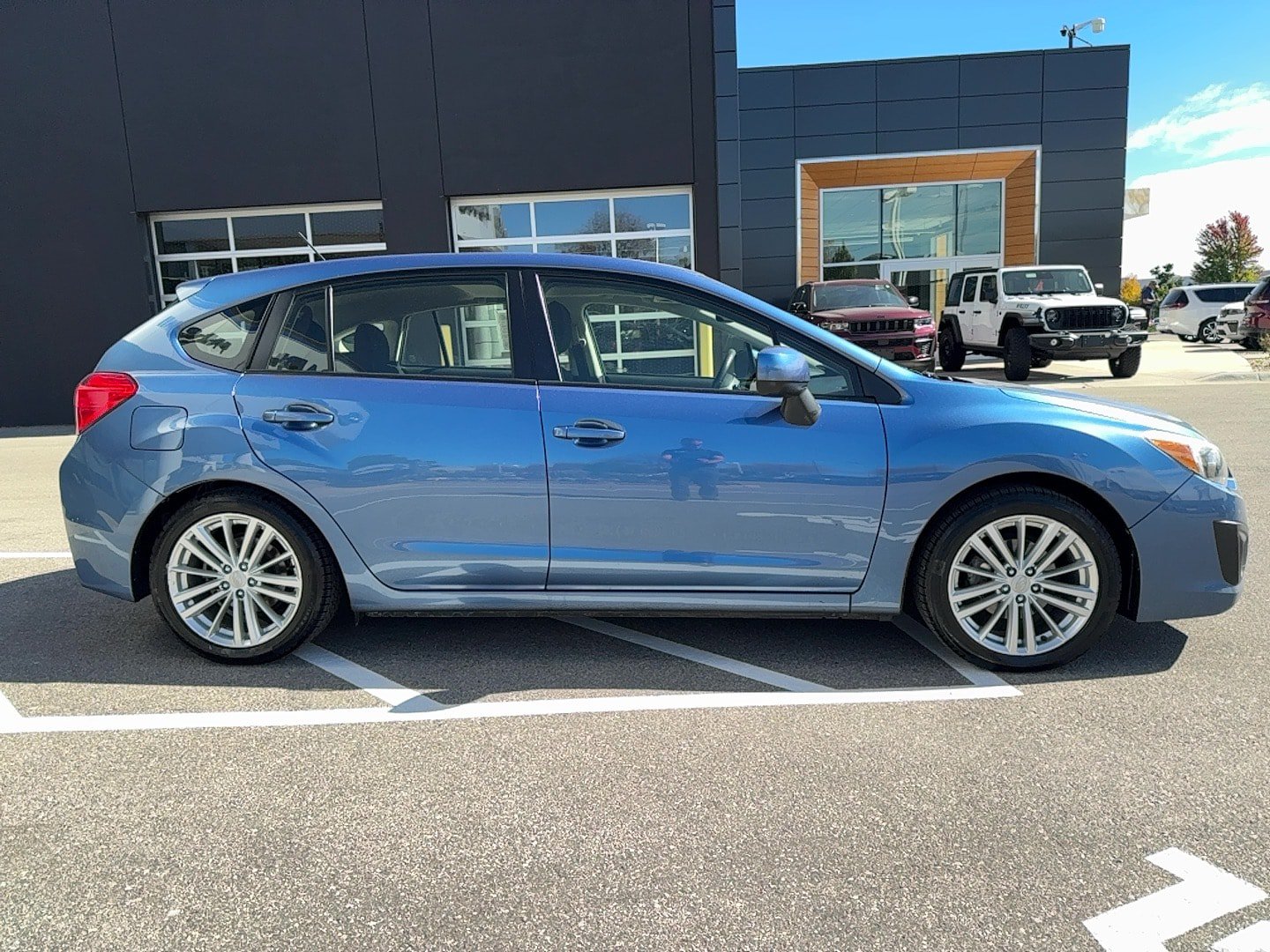 Used 2014 Subaru Impreza 2.0i Premium AWD/4WD image 8