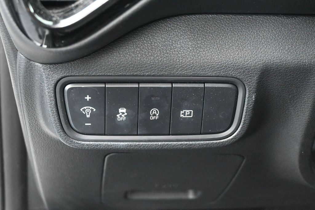 Used 2024 Kia Soul S FWD image 16