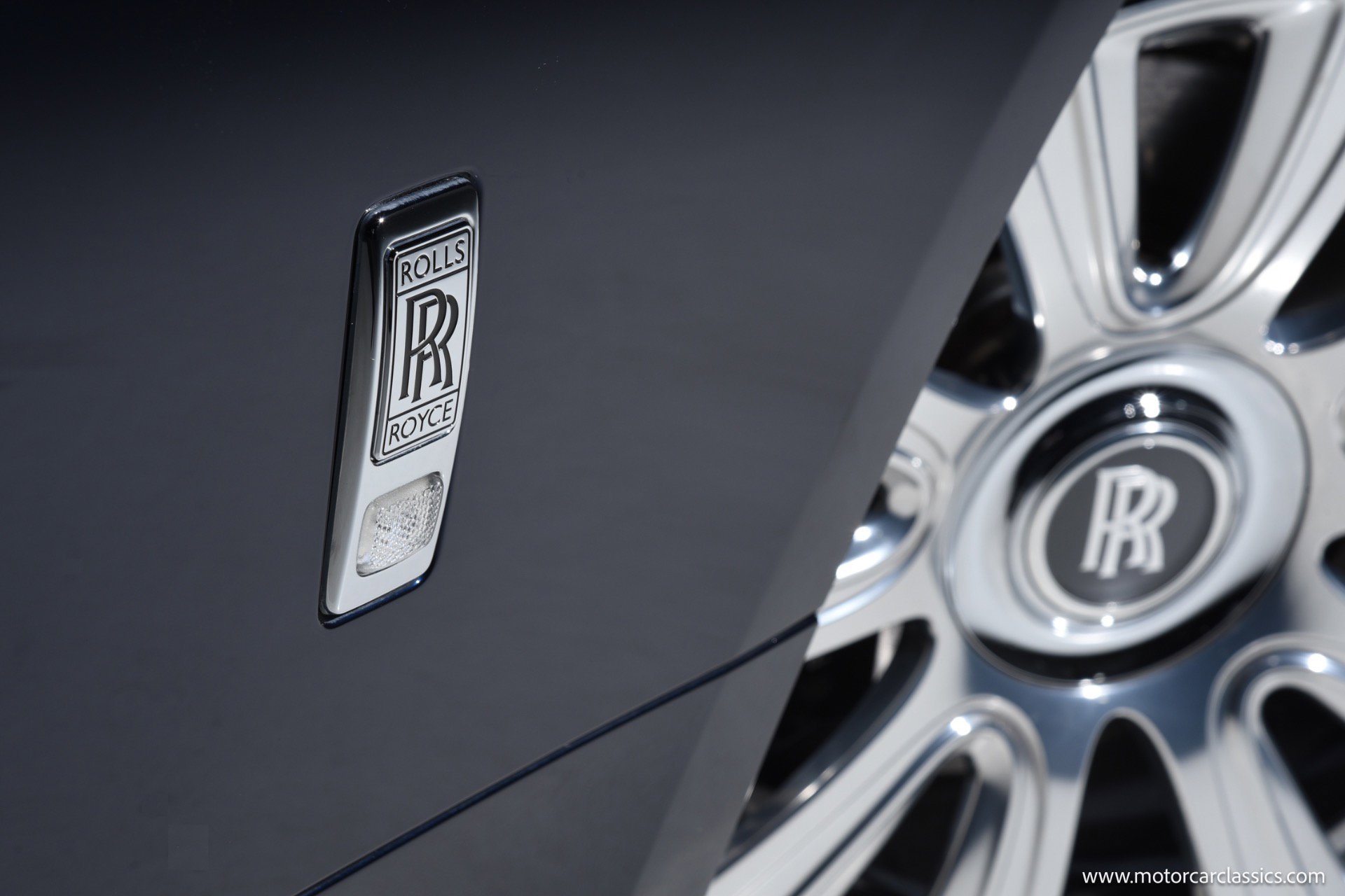 Used 2016 Rolls-Royce Dawn image 22