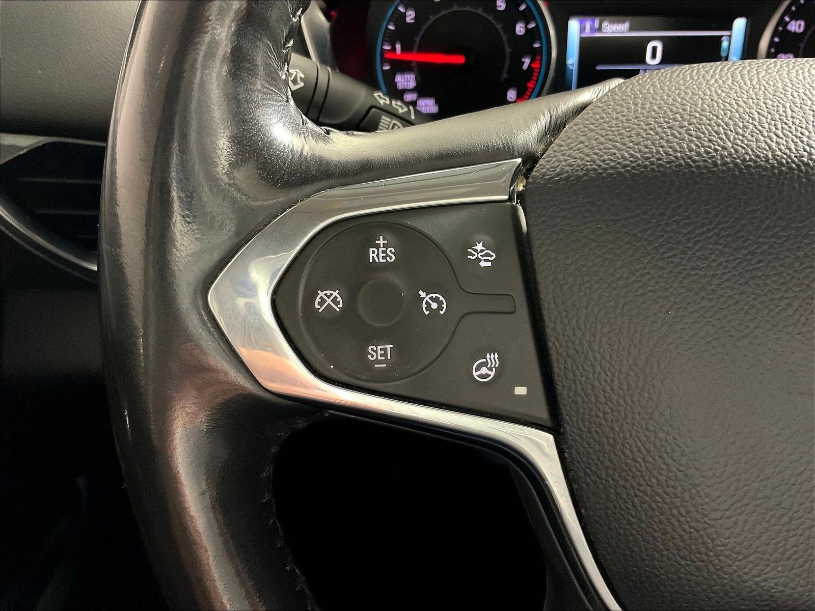 Used 2019 Chevrolet Traverse Premier w/ Redline Edition AWD/4WD image 11