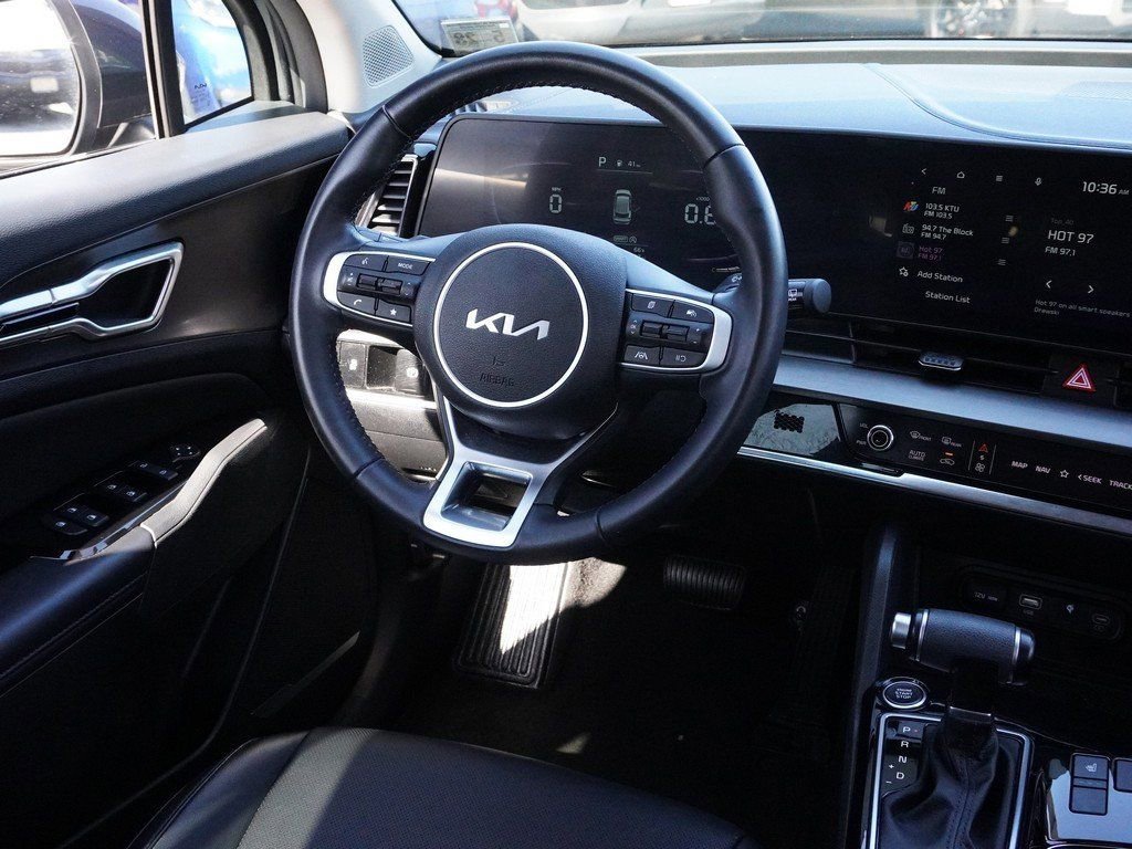 Used 2023 Kia Sportage EX image 28