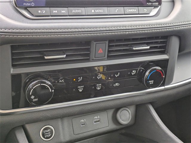 Used 2023 Nissan Rogue S image 22