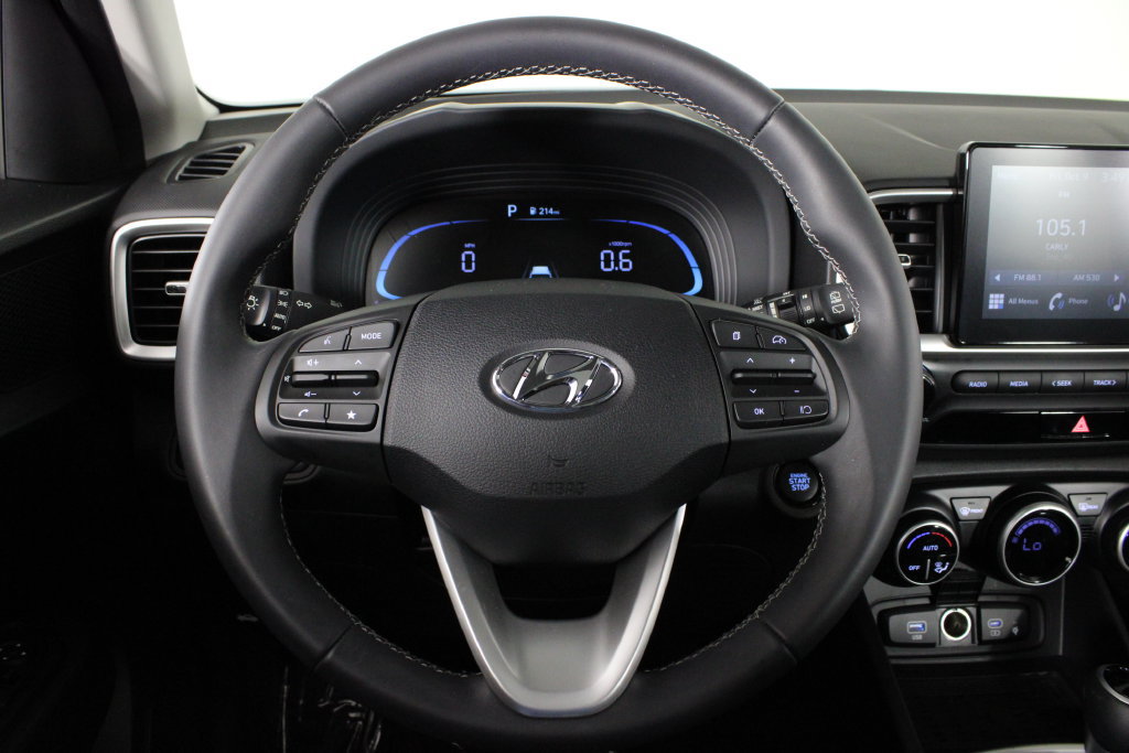 Certified 2026 Hyundai Venue SEL FWD image 10