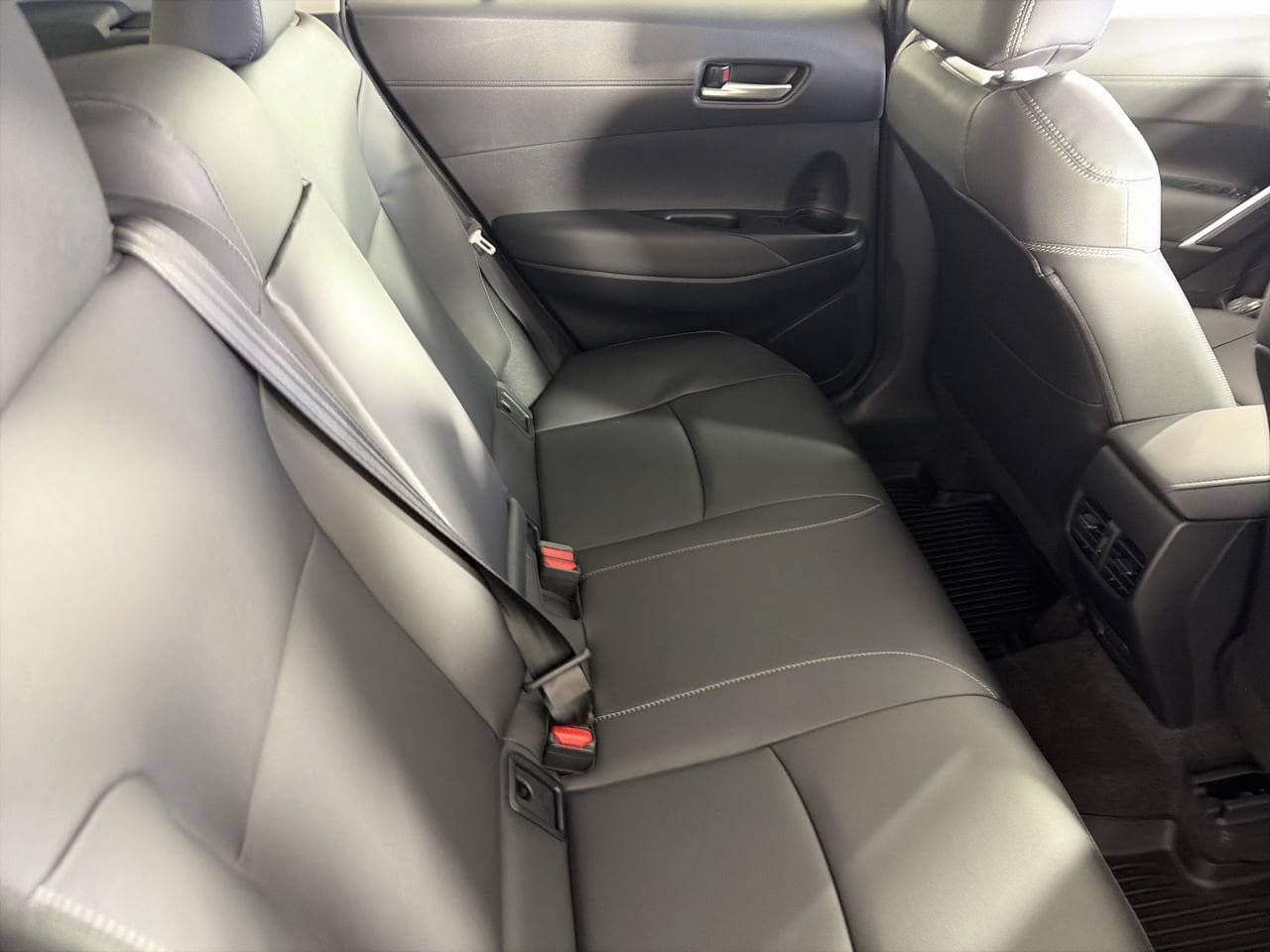 New 2026 Toyota Corolla Cross XLE w/ Convenience Package FWD image 24