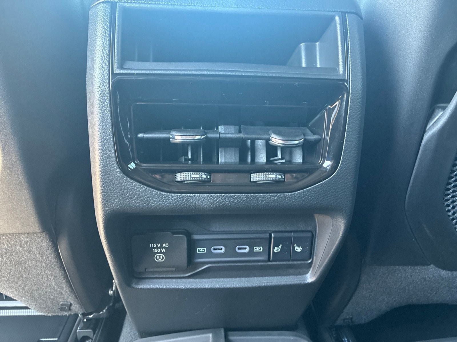New 2026 Jeep Grand Cherokee Limited AWD/4WD image 17