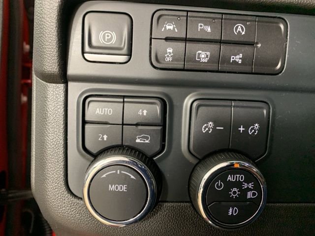 Used 2025 Chevrolet Tahoe Premier AWD/4WD image 20