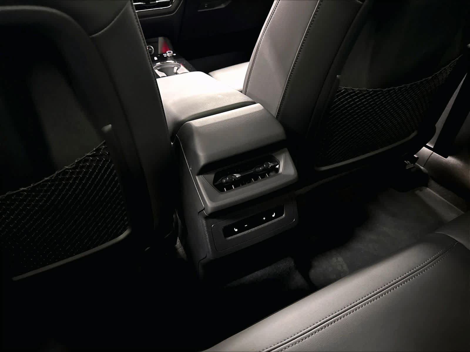 Used 2025 Audi Q6 e-tron Prestige w/ Black Warm Weather Package AWD/4WD image 33