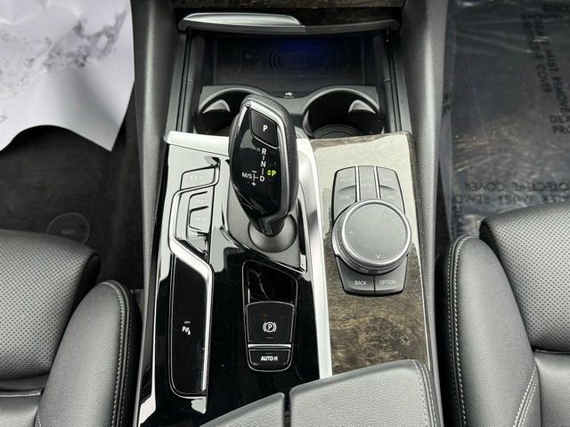 Used 2022 BMW 530i xDrive w/ Convenience Package image 40