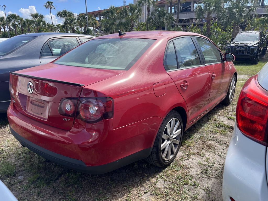 Used 2010 Volkswagen Jetta Wolfsburg Edition FWD image 6