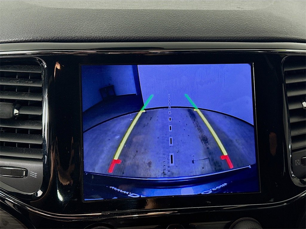 Used 2019 Jeep Grand Cherokee Limited w/ Trailer Tow Group IV image 4