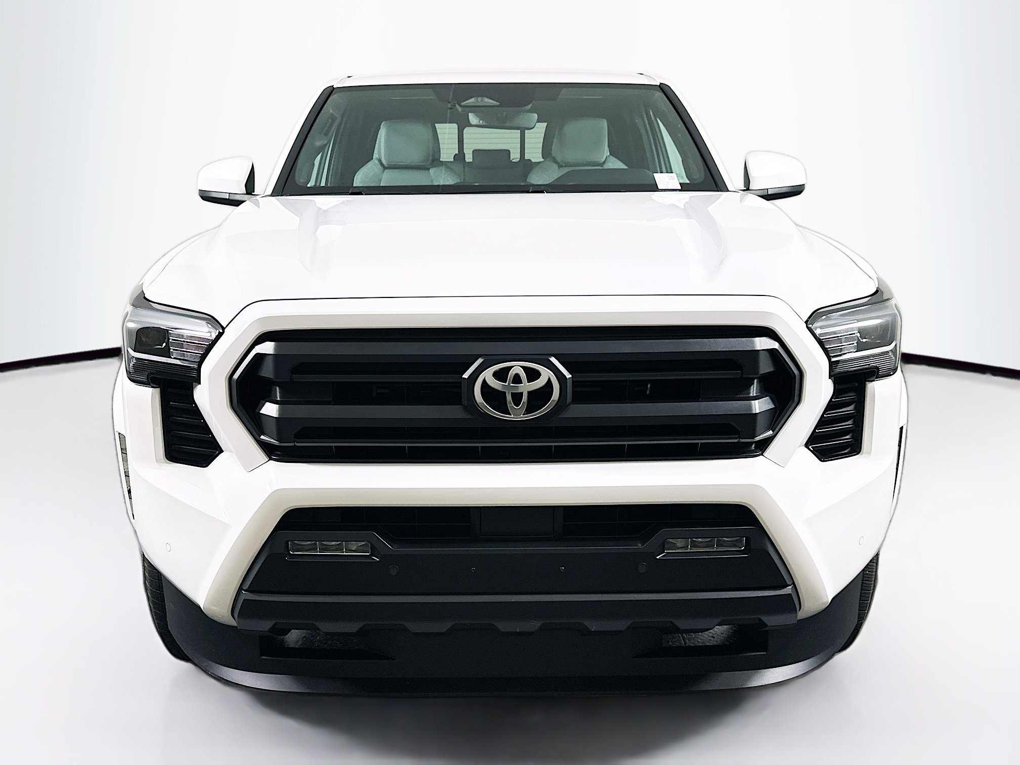 Used 2024 Toyota Tacoma SR5 image 2