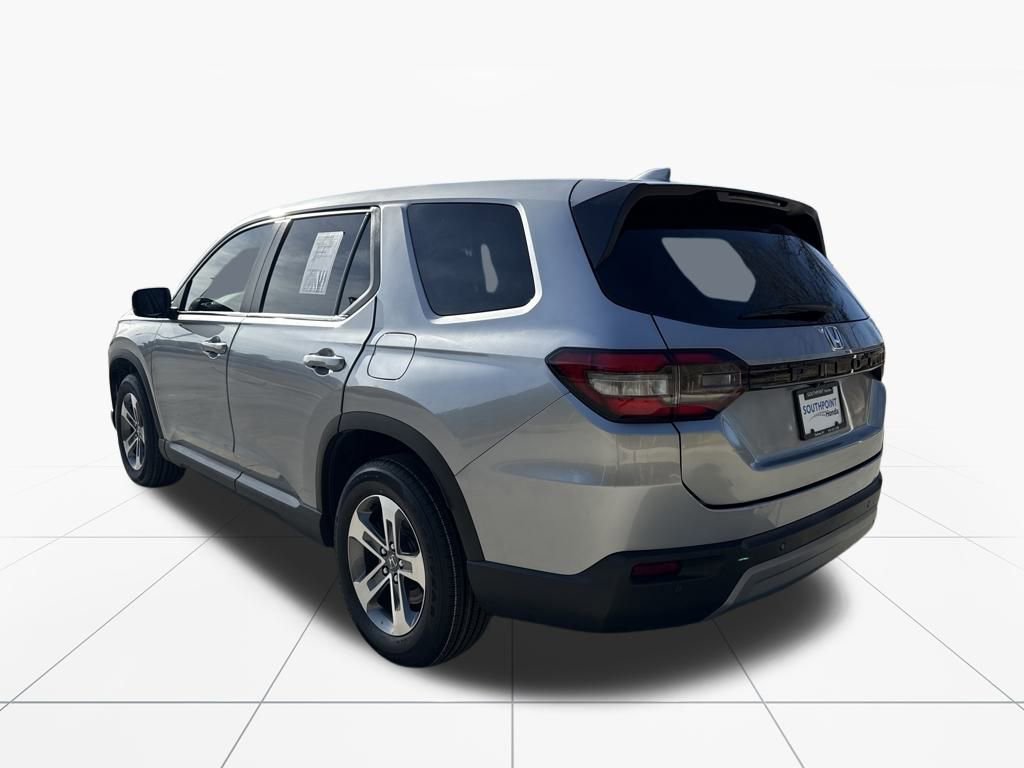 Used 2023 Honda Pilot EX-L image 6