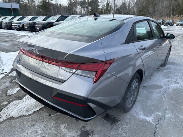 Certified 2025 Hyundai Elantra Blue image 5