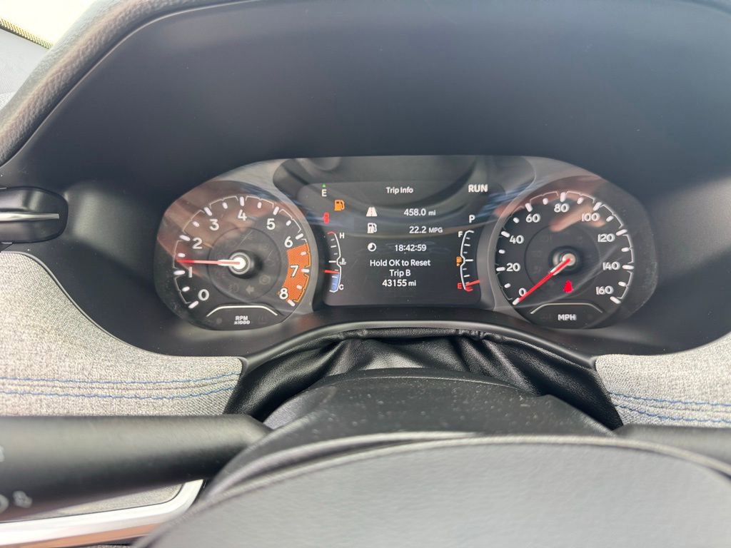 Used 2024 Jeep Compass Latitude image 18