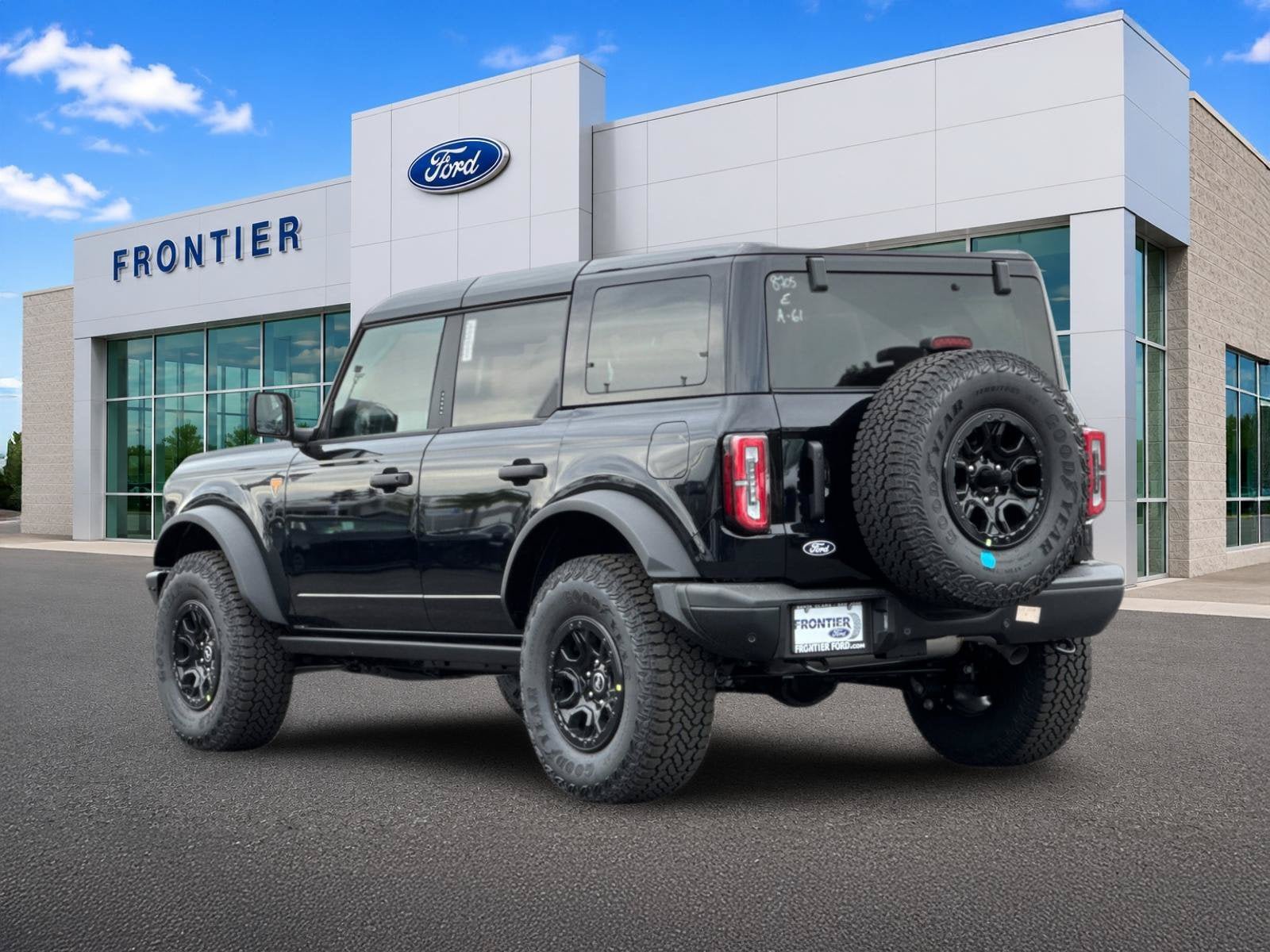 New 2026 Ford Bronco Badlands w/ Wildtrak Package AWD/4WD image 5