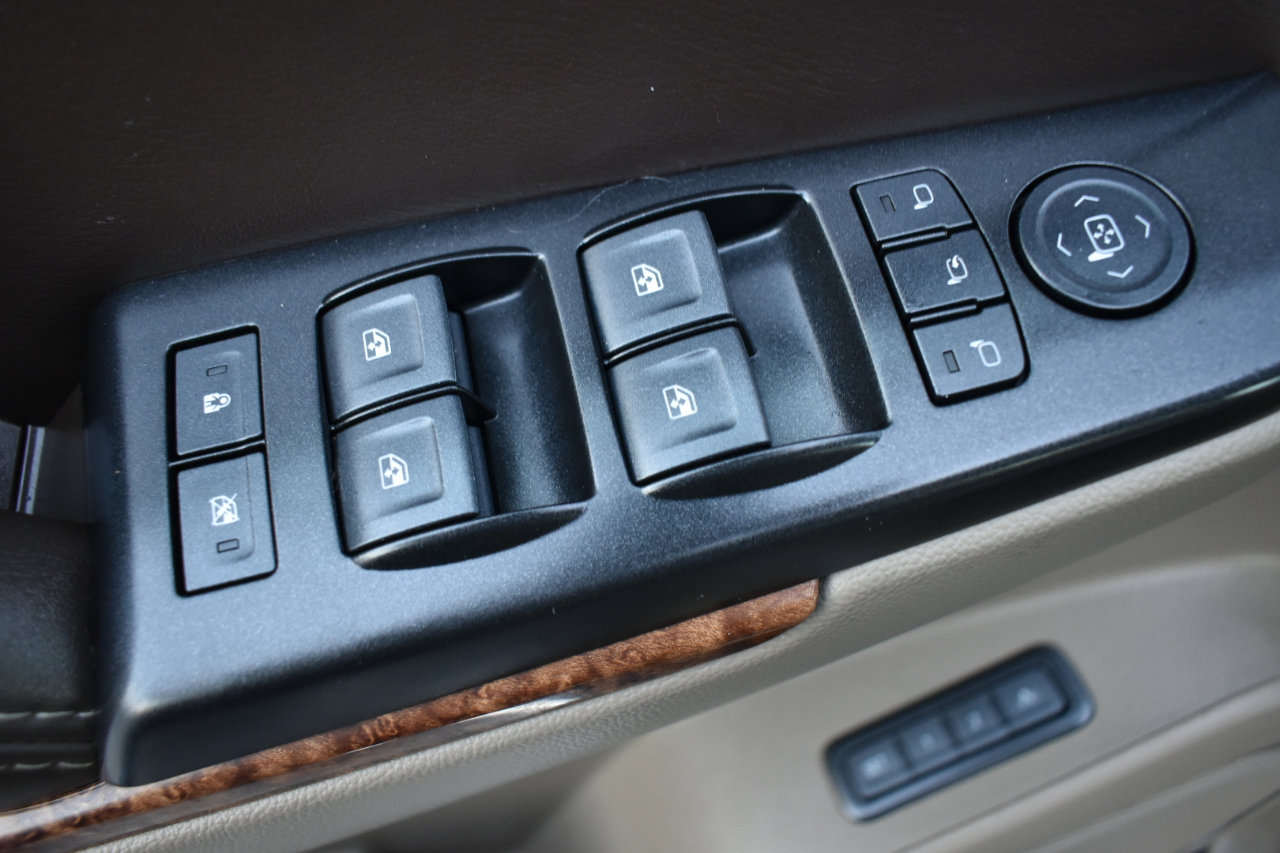 Used 2017 Chevrolet Tahoe Premier image 41