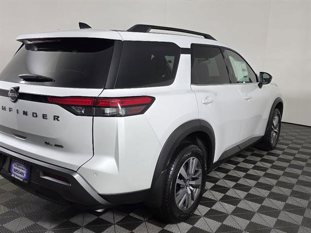 New 2026 Nissan Pathfinder SL AWD/4WD image 4
