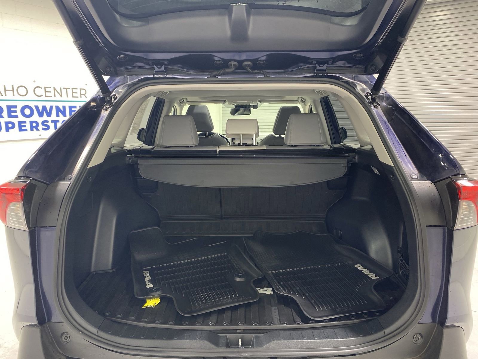 Used 2019 Toyota RAV4 Limited w/ Cold Weather Package AWD/4WD image 24