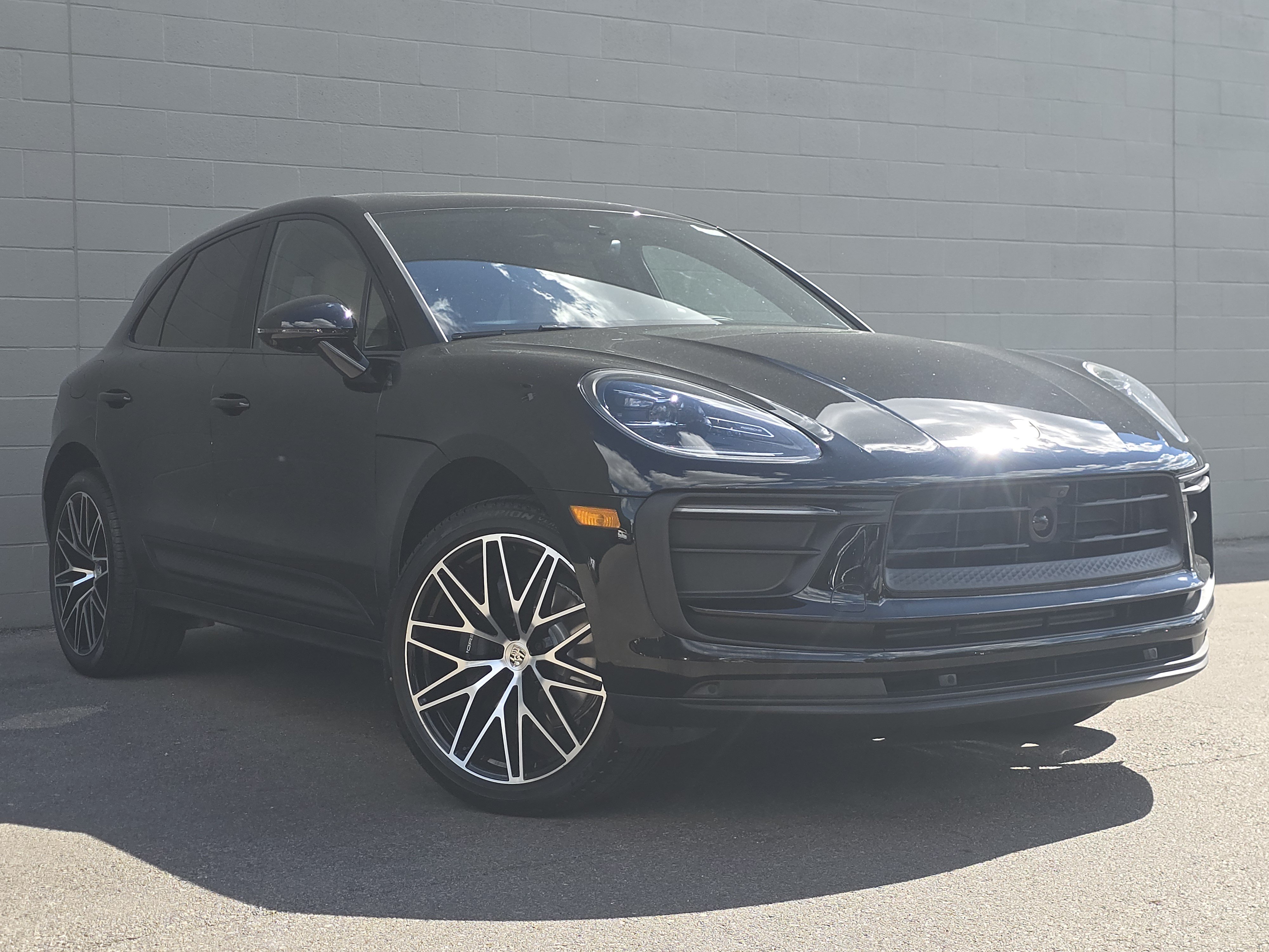 New 2026 Porsche Macan AWD/4WD image 12