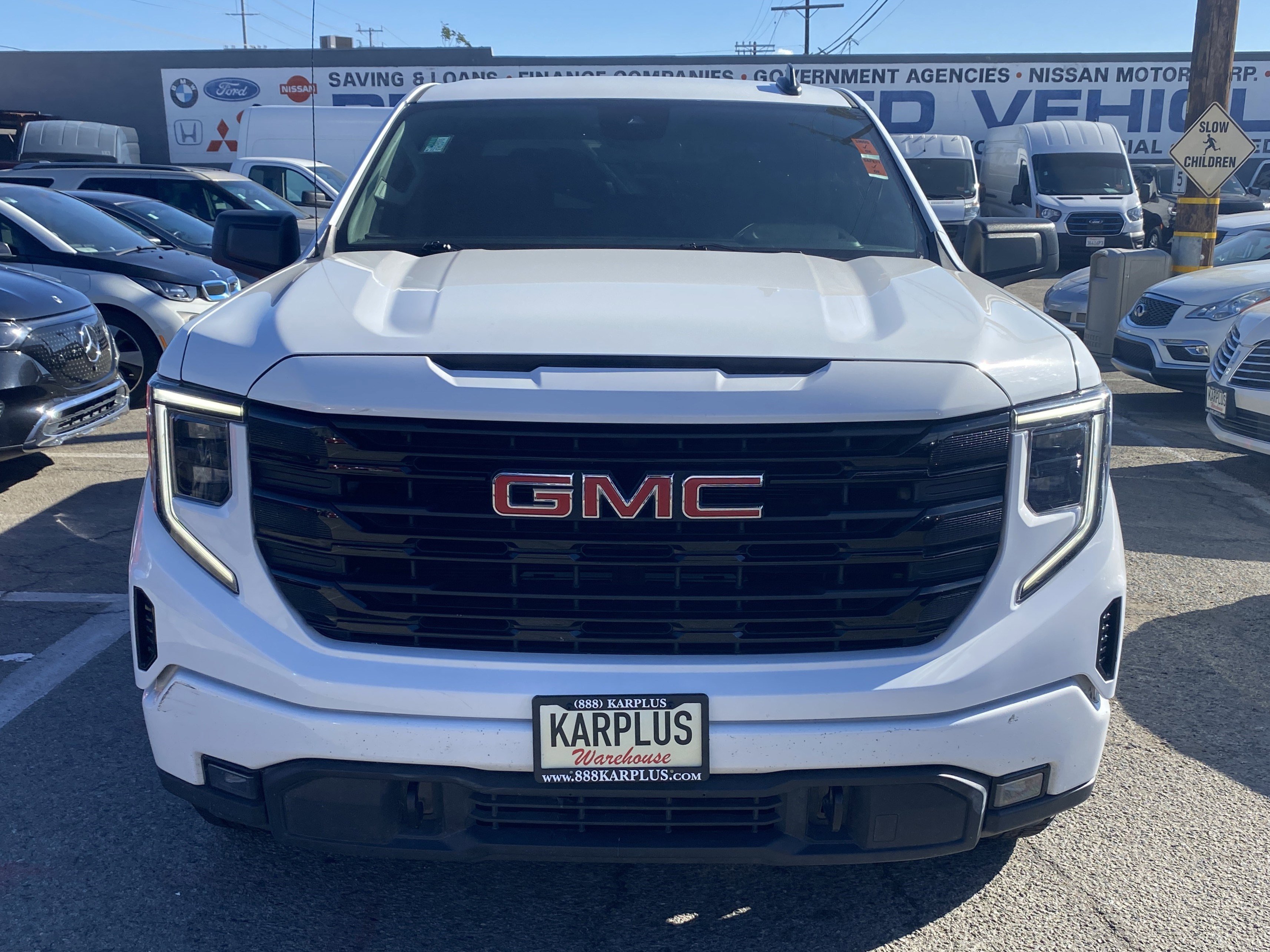 Used 2022 GMC Sierra 1500 Elevation image 3