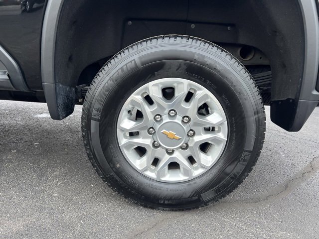 Used 2024 Chevrolet Silverado 2500 LTZ w/ LTZ Convenience Package image 16