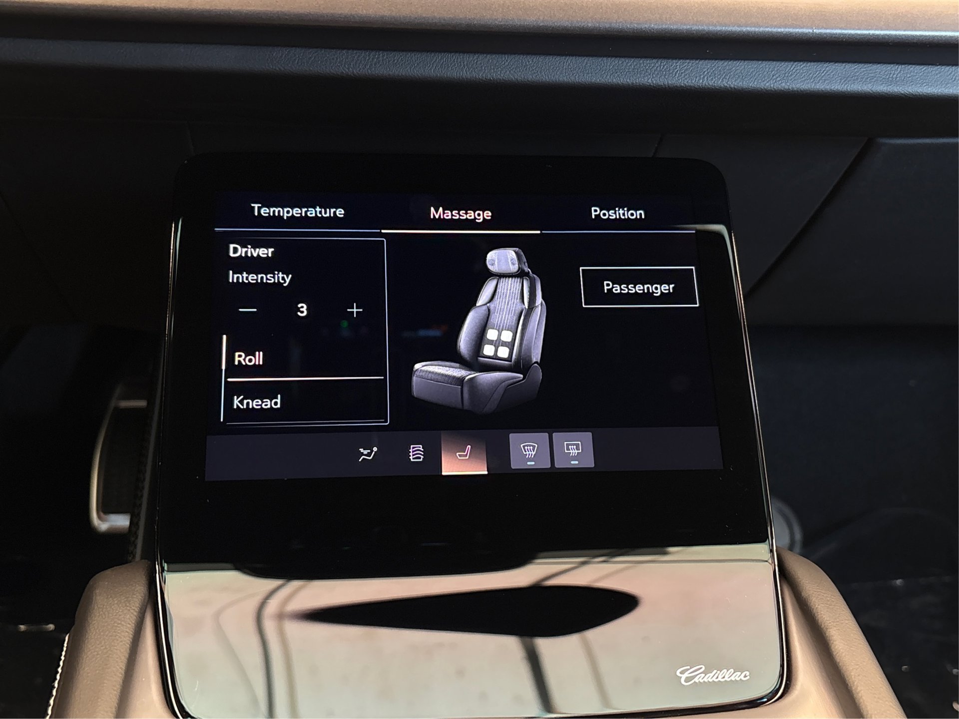 New 2027 Cadillac Vistiq Sport AWD/4WD image 31