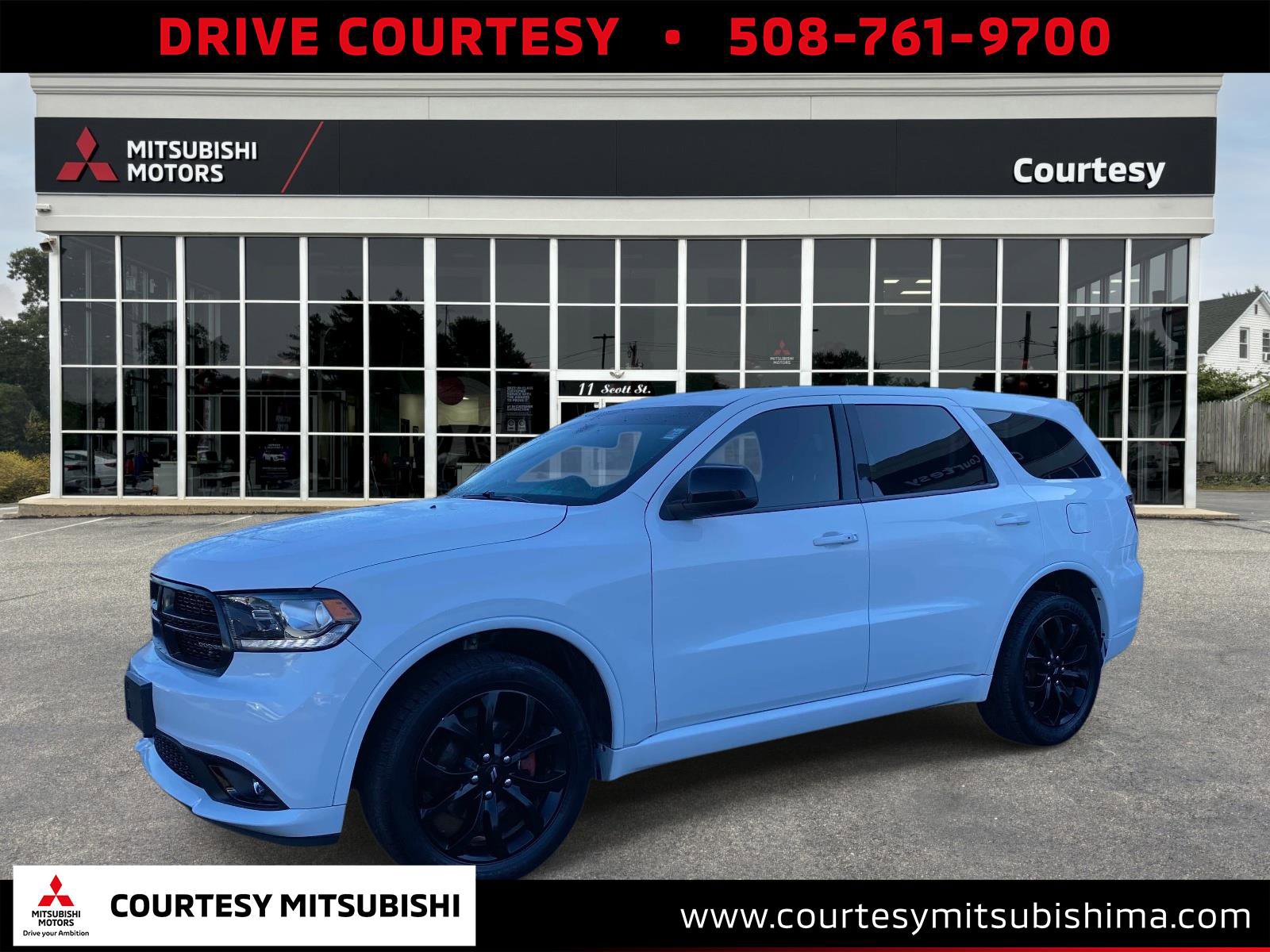 Used 2019 Dodge Durango SXT image 1