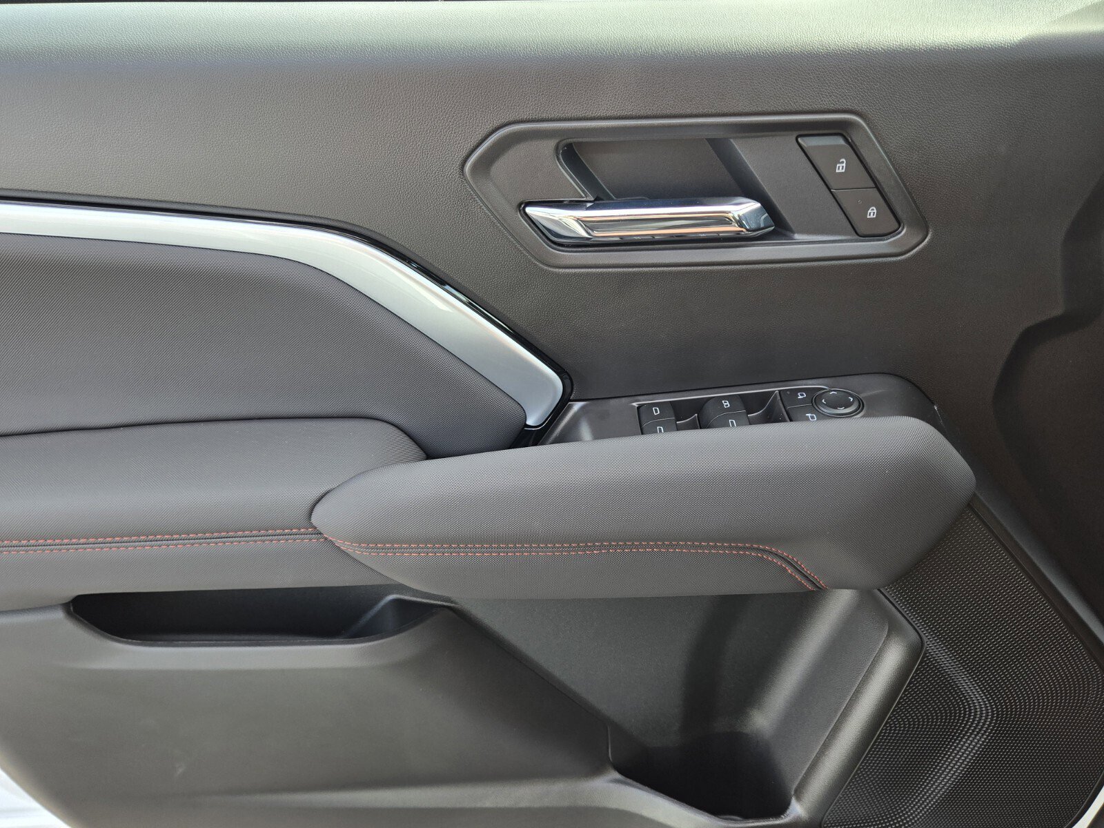 New 2026 Chevrolet Colorado Z71 w/ Technology Package image 12