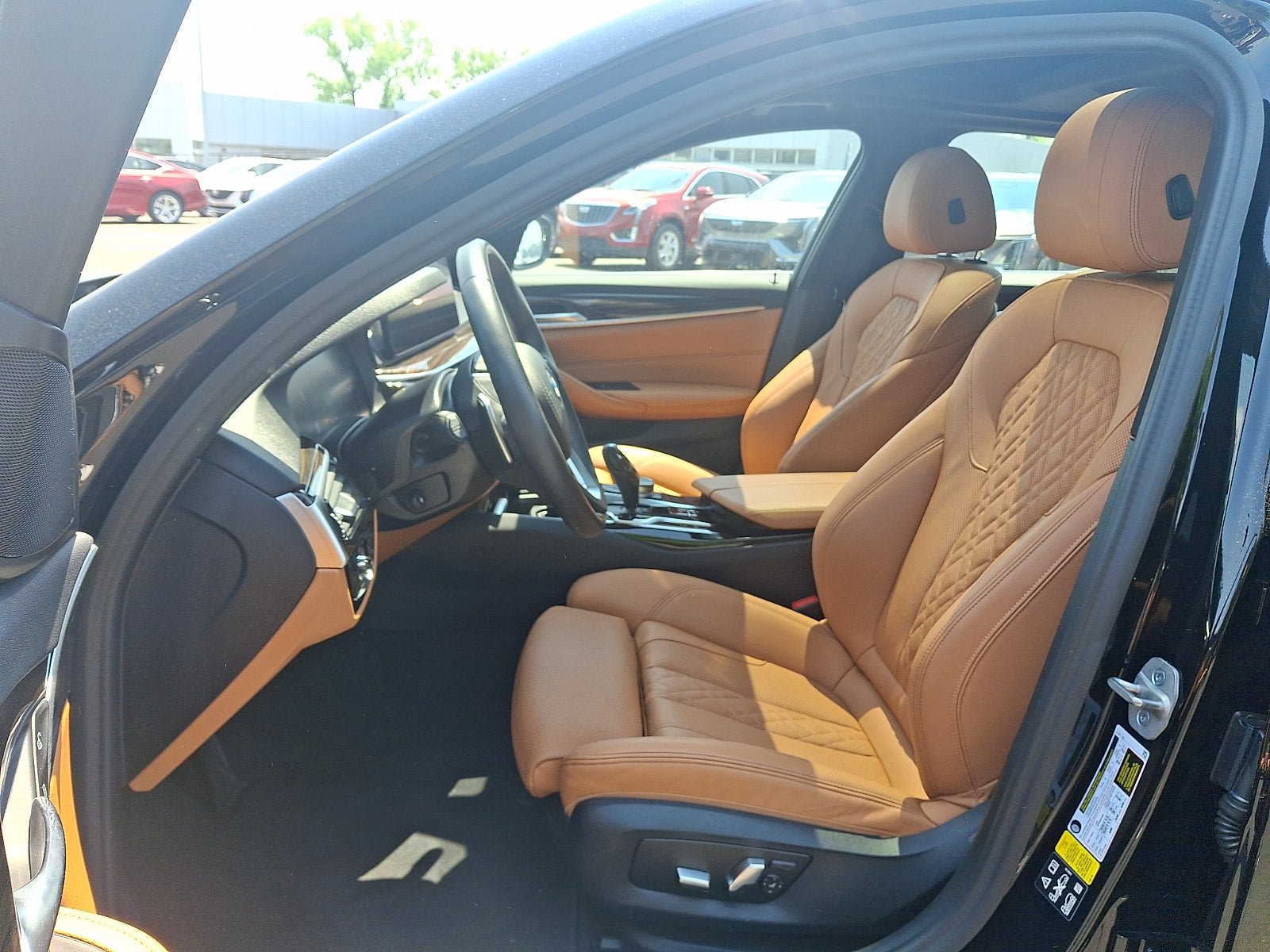 Used 2023 BMW 530i xDrive w/ Convenience Package AWD/4WD image 14