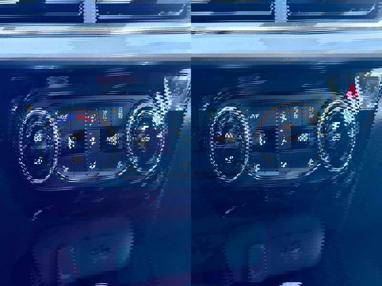 New 2026 Chevrolet Trax LT w/ Driver Confidence Package image 28