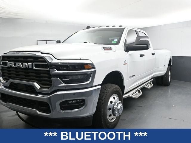Used 2025 RAM 3500 Big Horn AWD/4WD image 5