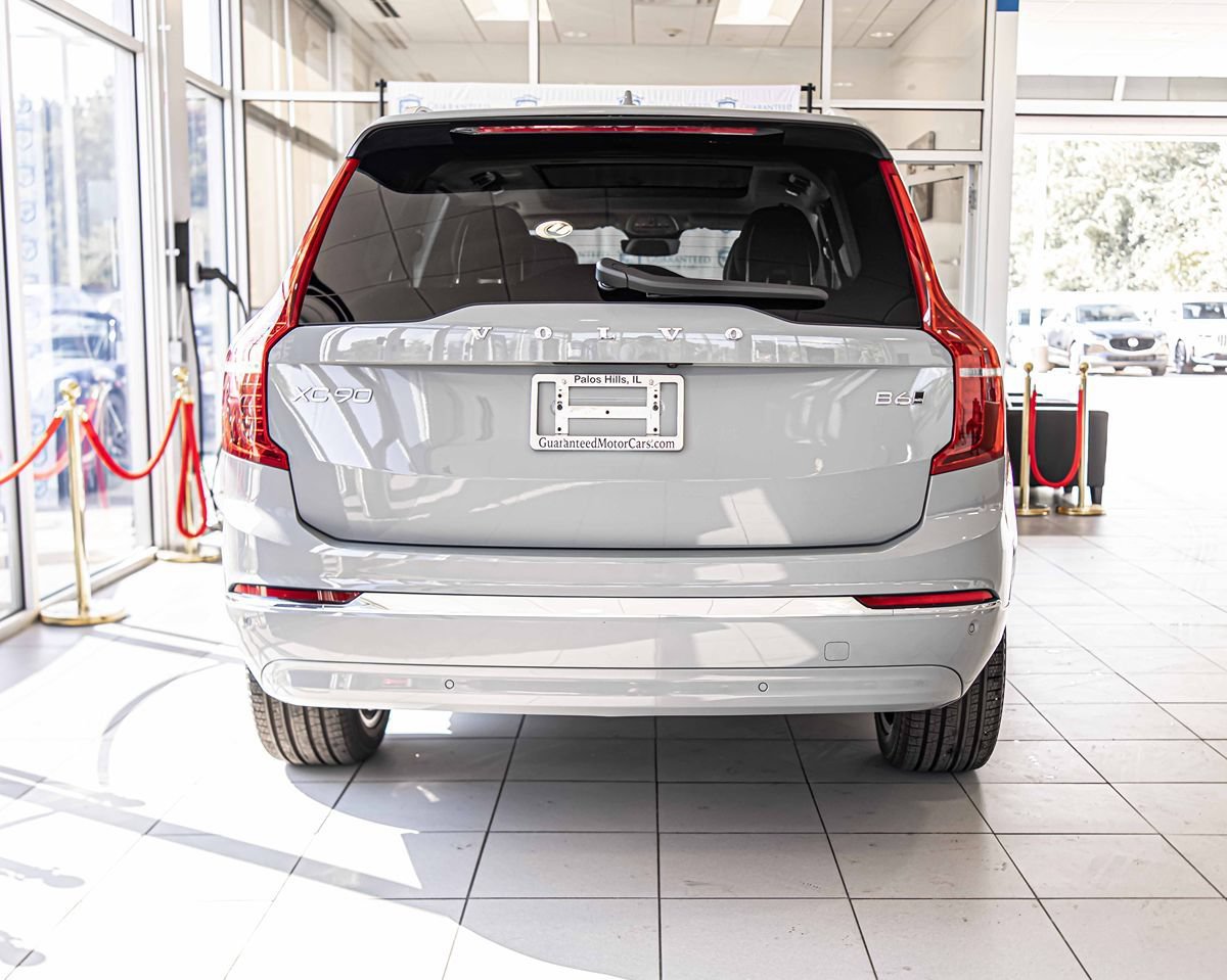Used 2025 Volvo XC90 B6 Plus AWD/4WD image 14