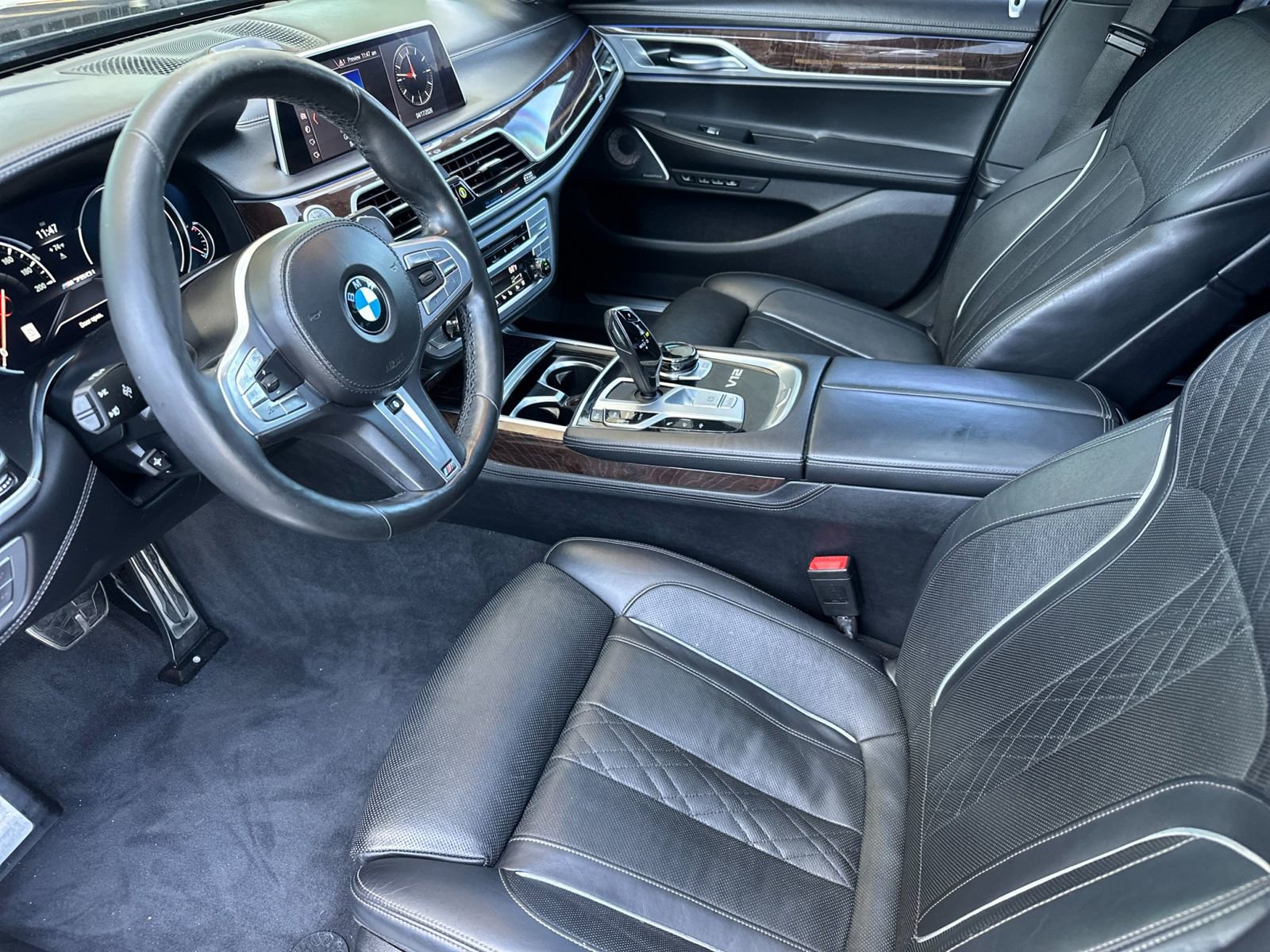 Used 2019 BMW M760i xDrive w/ Luxury Rear Seating Package AWD/4WD image 10