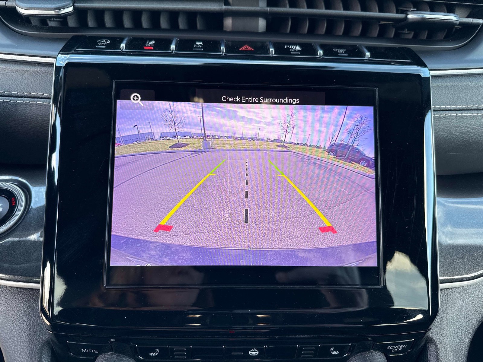 Used 2022 Jeep Grand Cherokee L Laredo image 25