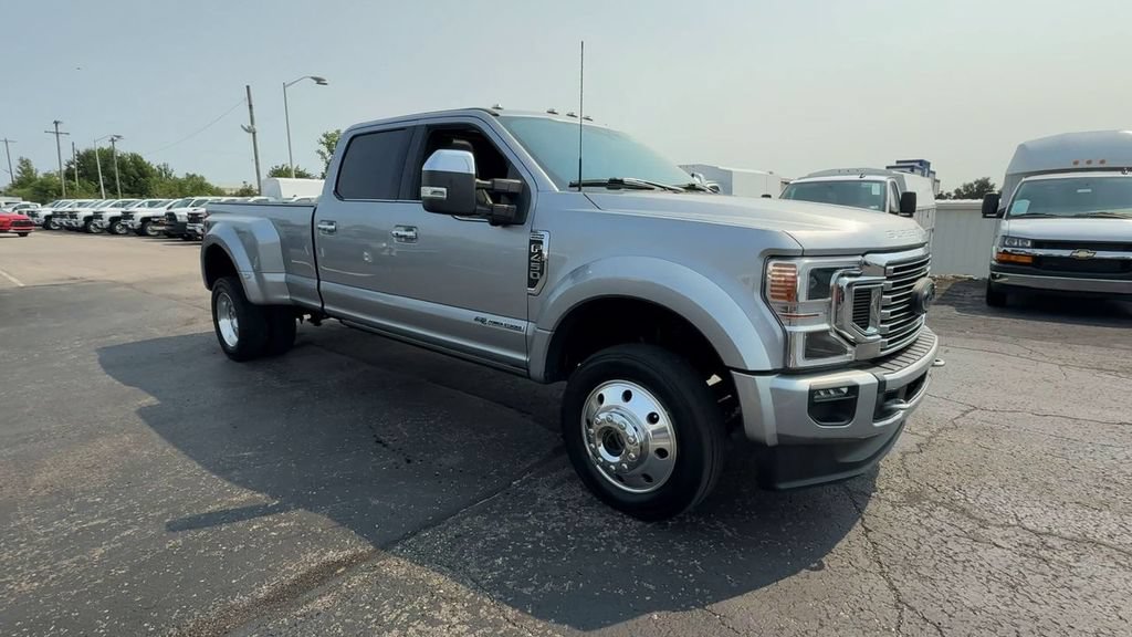 Used 2021 Ford F450 Platinum w/ FX4 Off-Road Package AWD/4WD image 2