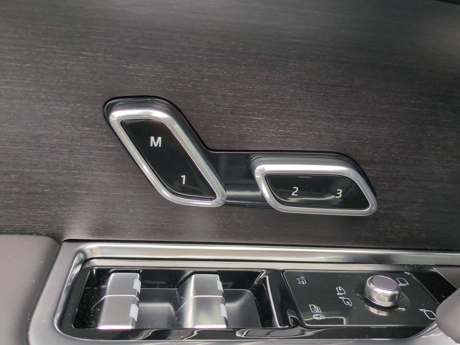 New 2026 Land Rover Range Rover SE AWD/4WD image 14