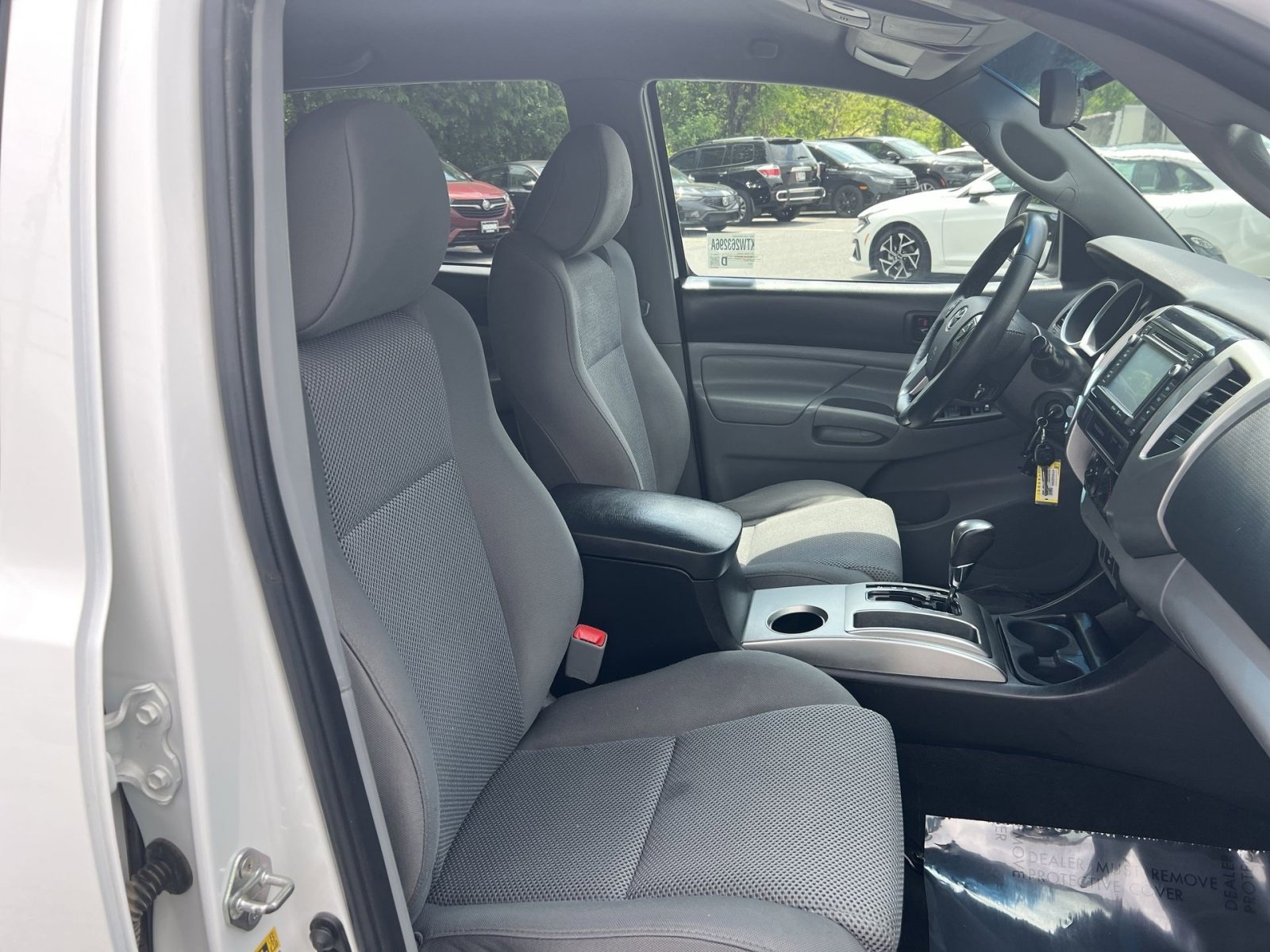 Used 2015 Toyota Tacoma 4x4 Double Cab w/ TRD Sport Package image 32