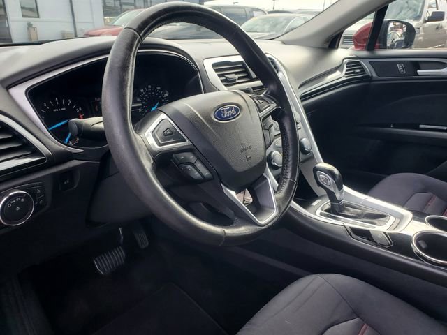 Used 2013 Ford Fusion SE image 16