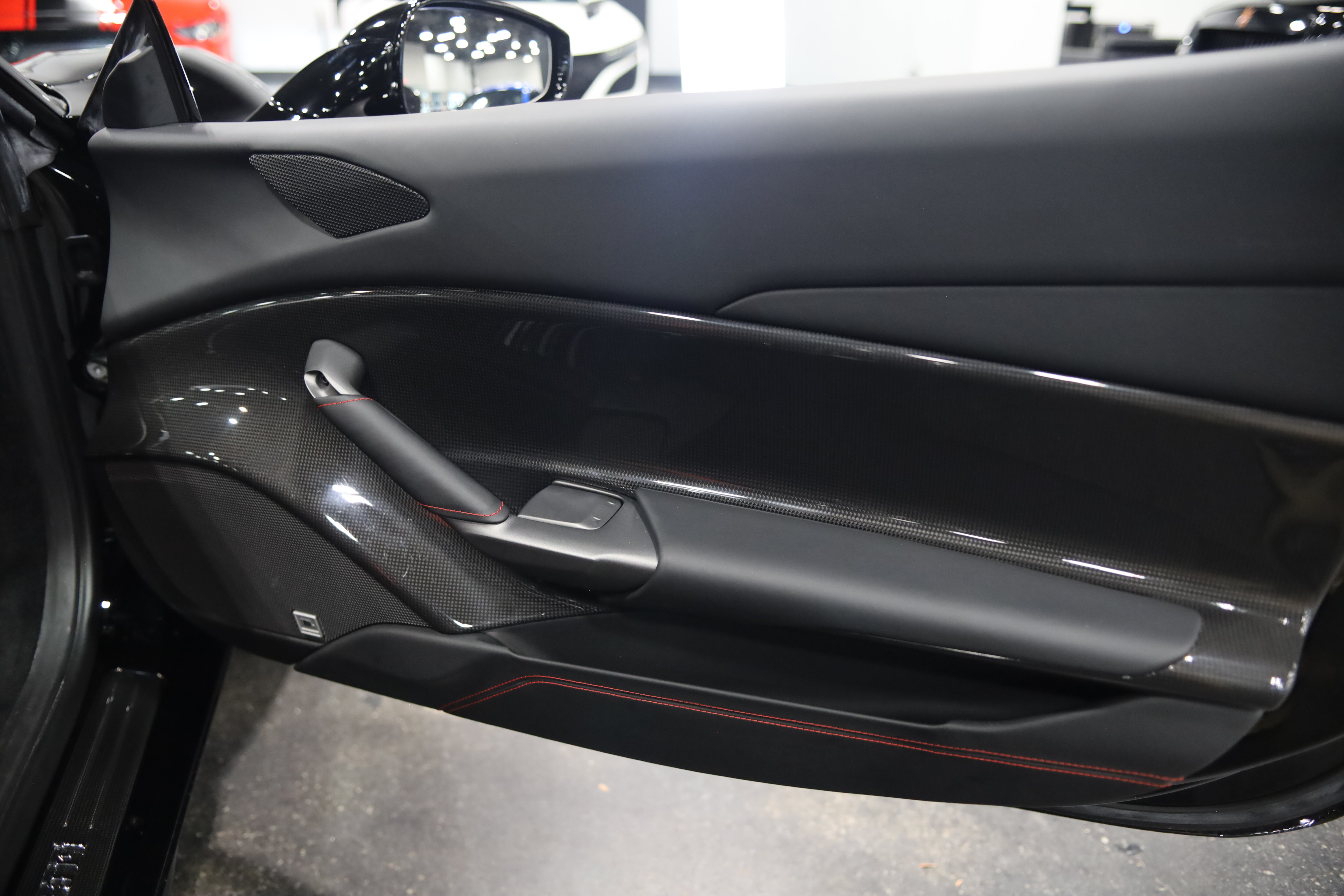 Used 2016 Ferrari 488 GTB RWD image 35
