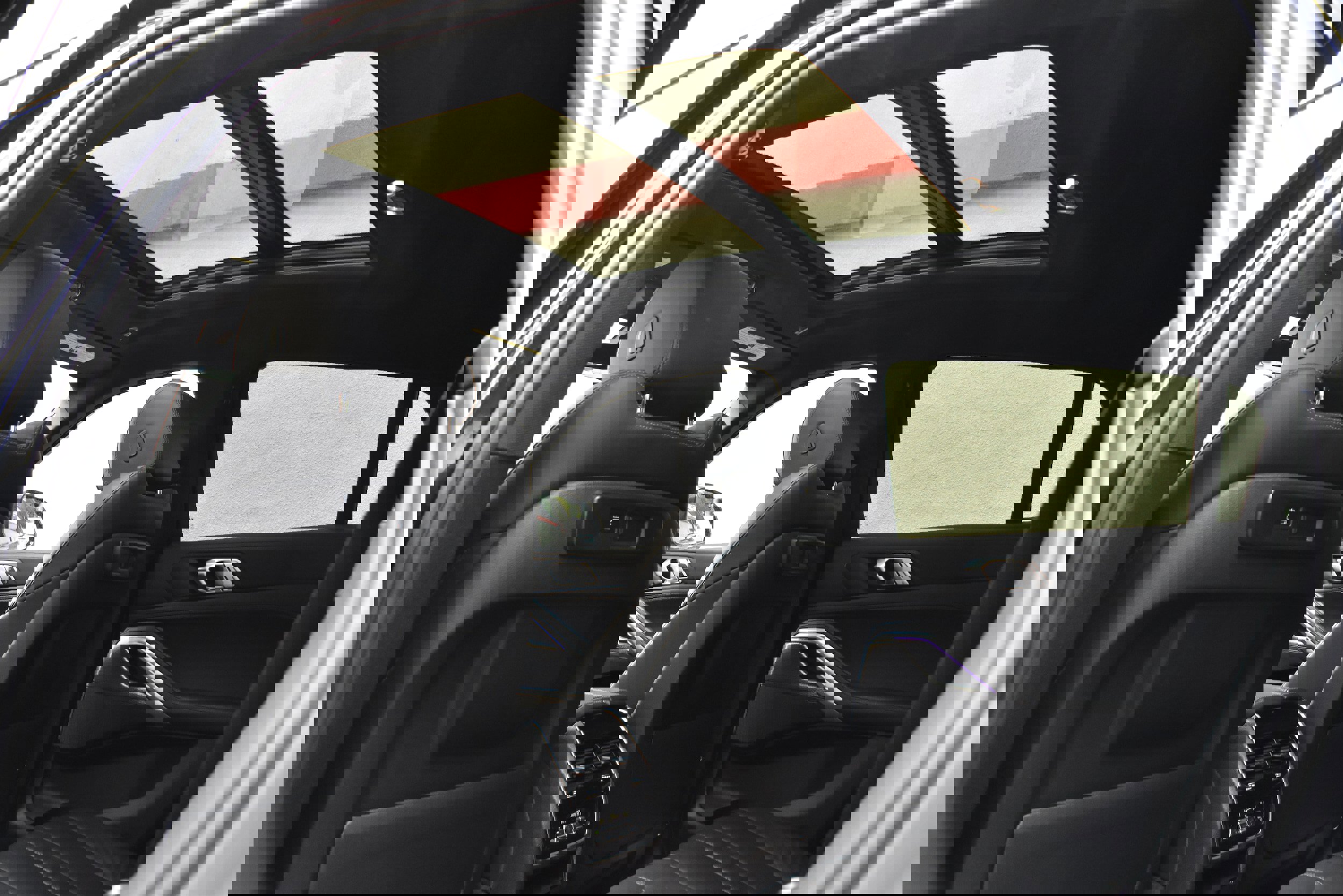 Used 2021 BMW X6 xDrive40i w/ M Sport Package image 23