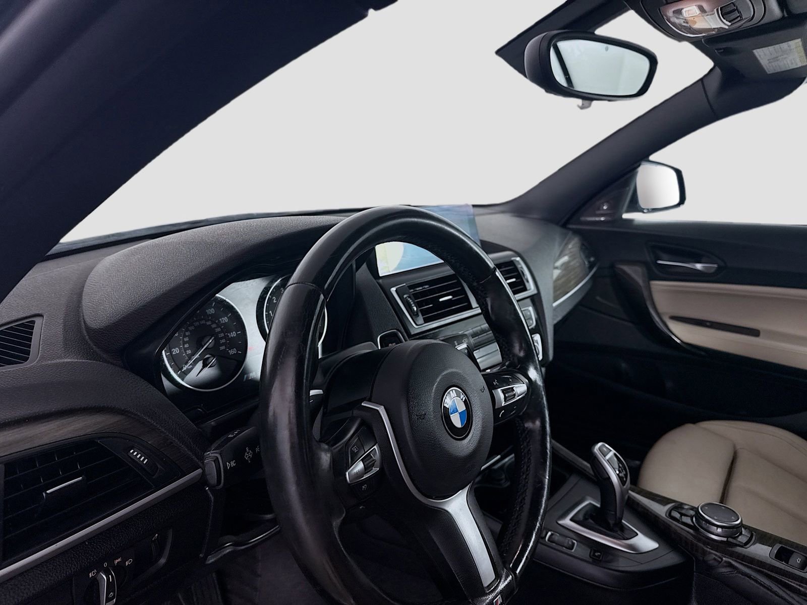 Used 2016 BMW M235i Convertible image 19