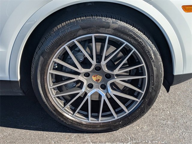 Used 2022 Porsche Cayenne S image 13