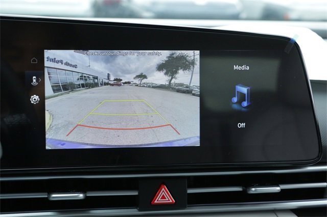 New 2026 Hyundai Elantra Limited image 14