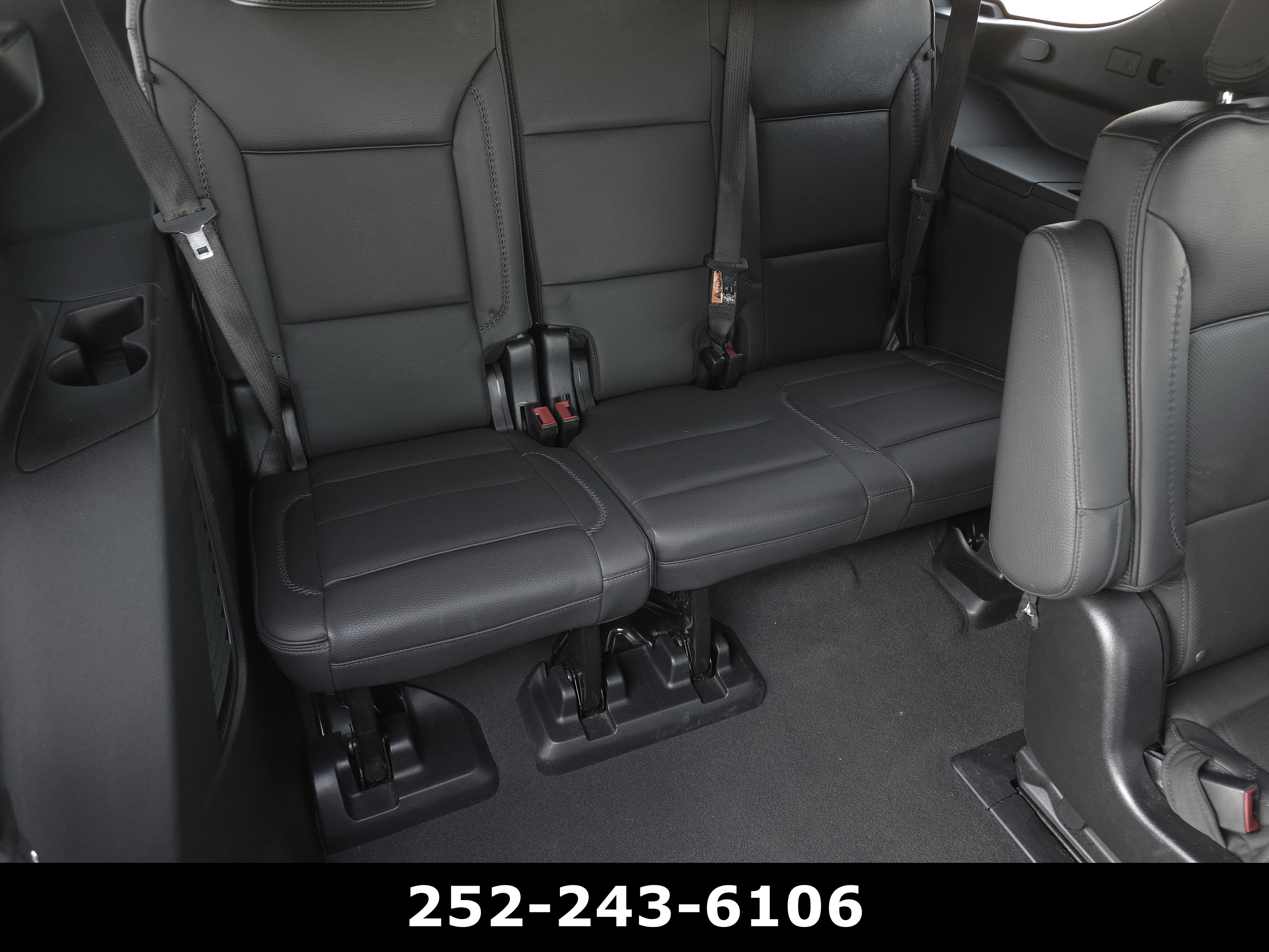 Used 2025 GMC Yukon Denali AWD/4WD image 47