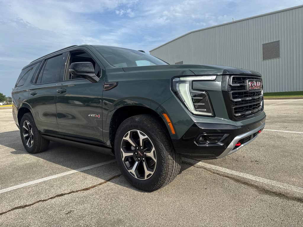 New 2026 GMC Yukon AT4 Ultimate w/ LPO, Floor Liner Package AWD/4WD image 8