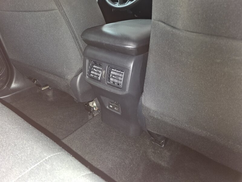 Used 2025 Toyota RAV4 XLE AWD/4WD image 14