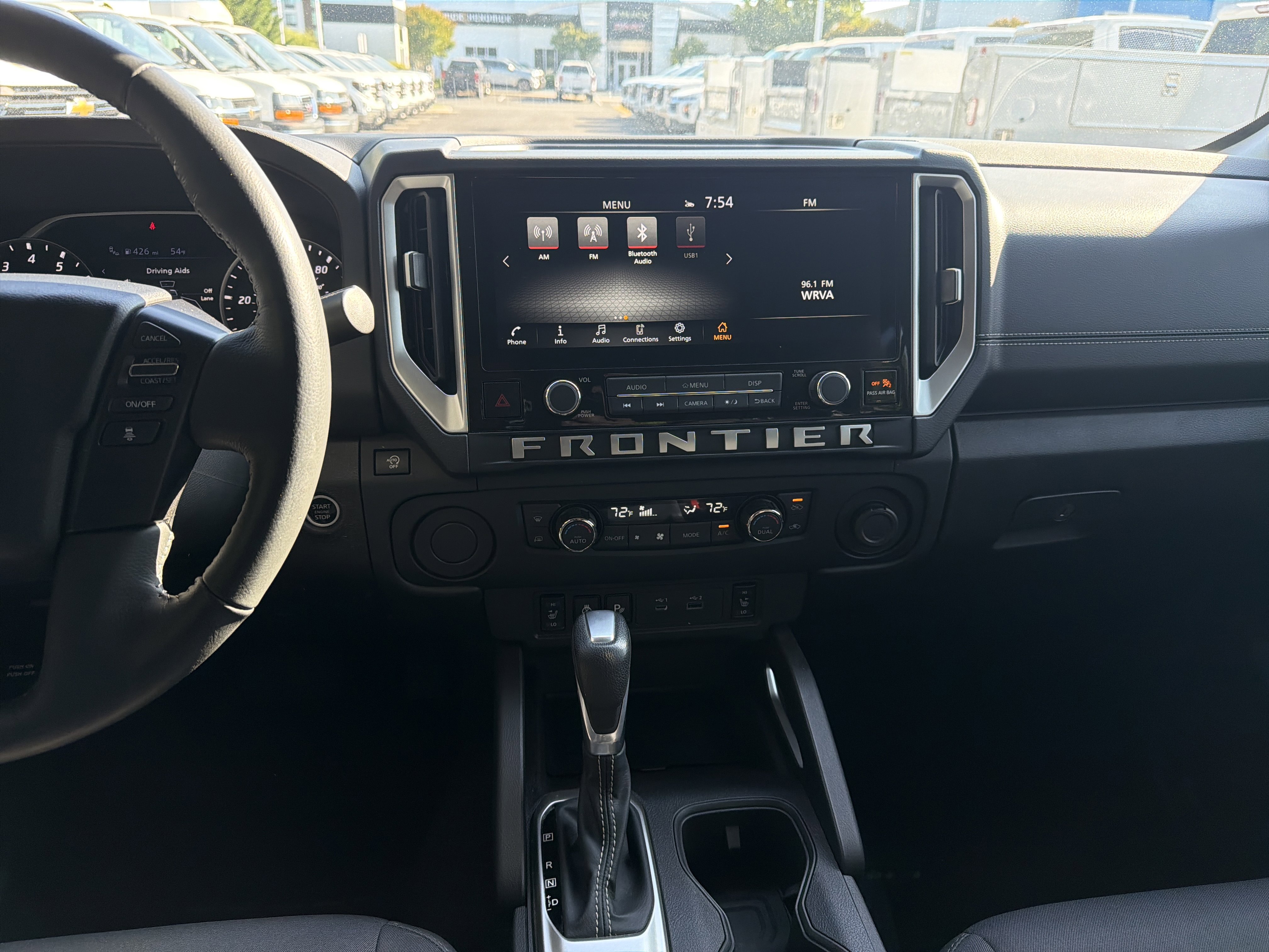 Used 2025 Nissan Frontier SV w/ SV Convenience Package RWD image 28