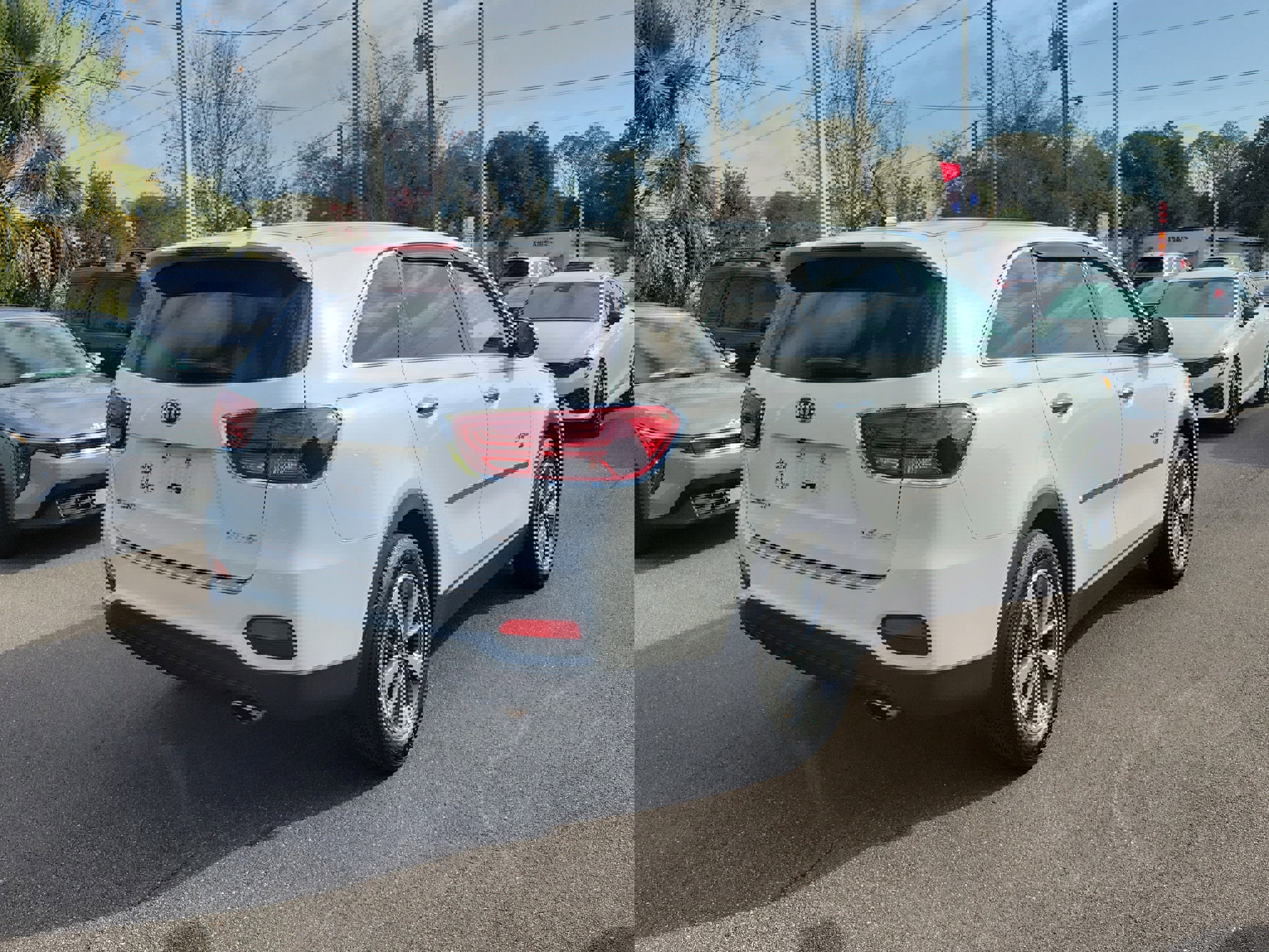 Used 2020 Kia Sorento LX image 6