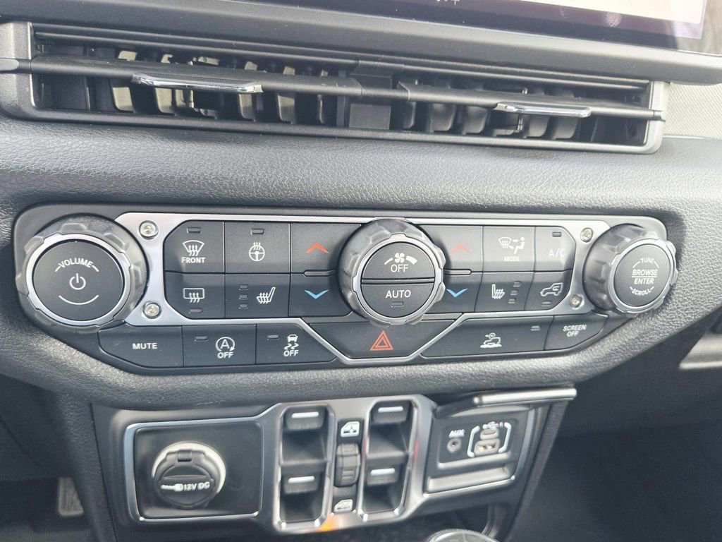 New 2026 Jeep Wrangler Sport S image 28