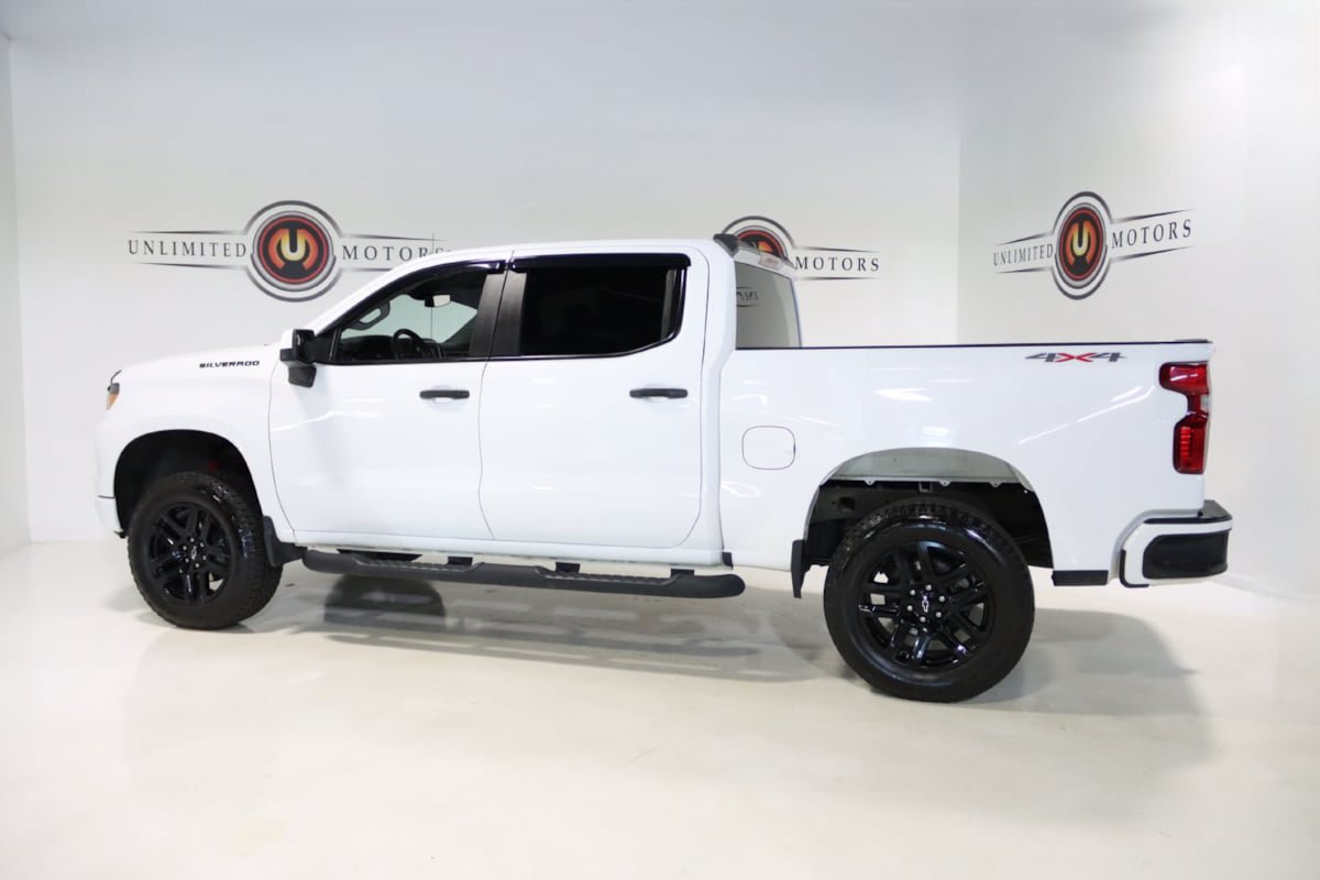 Used 2023 Chevrolet Silverado 1500 Custom w/ Rally Edition AWD/4WD image 32